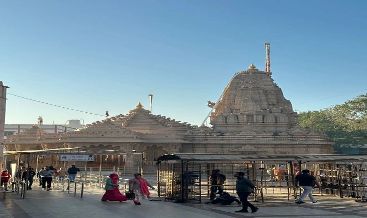 The Encounter of Spiritual Tourism in Bhuj