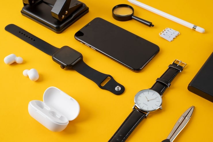 Buy Fastrack MYNDOfflineIn Delhi
