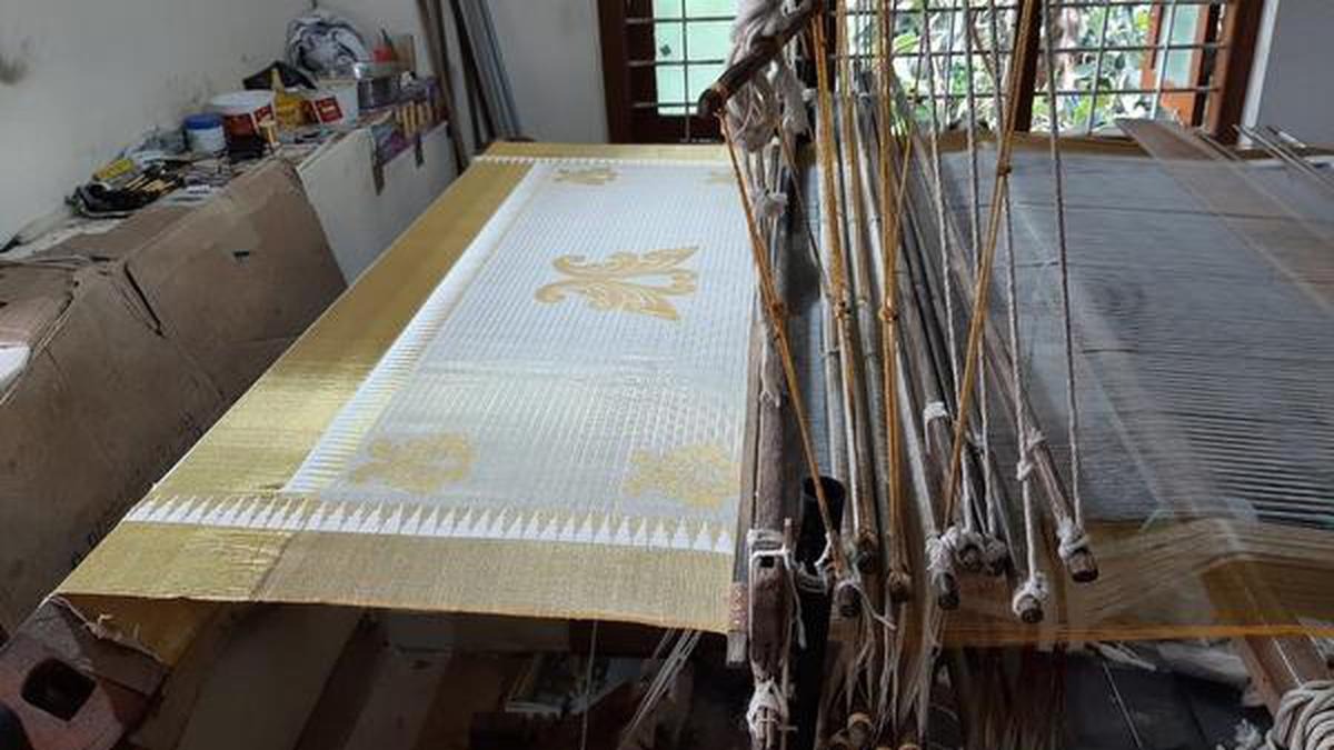 Art of Kerala Weaving