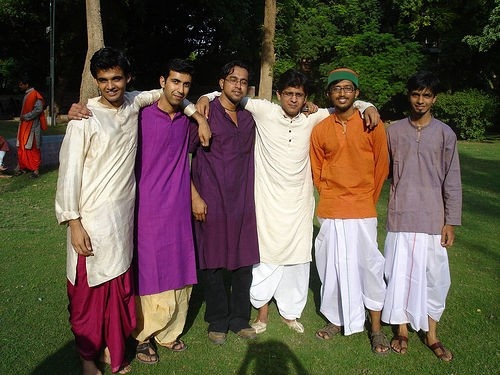 TraditionalDresses of Men inMadhyaPradesh