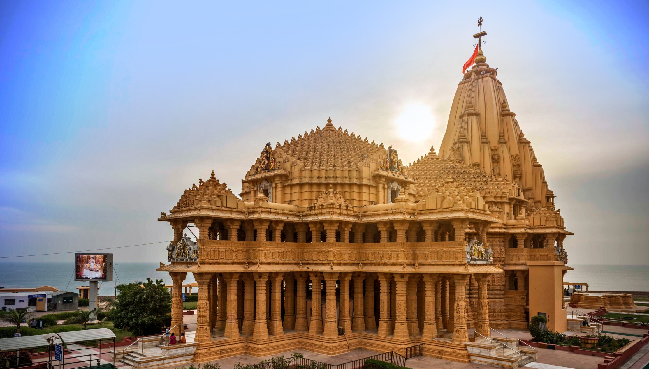 Dwarkadhish Temple  Arrival of Ruler Krishna