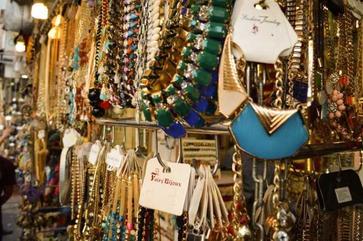 Why Shop in Mumbai During Festivals