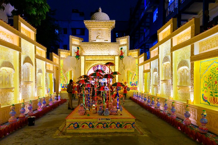 Pandal Hopping Like a Local