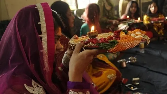 What to Expect at a Community Puja