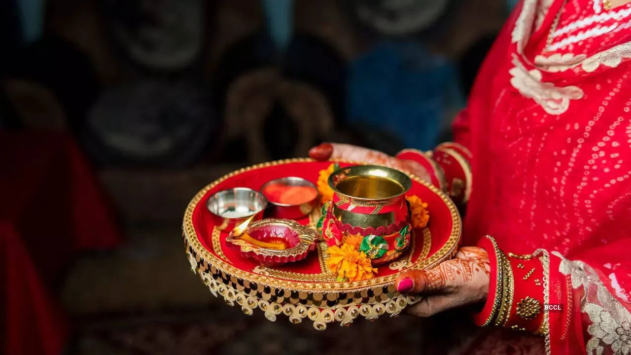 Why Public Pujas Are Popular in Kolkata