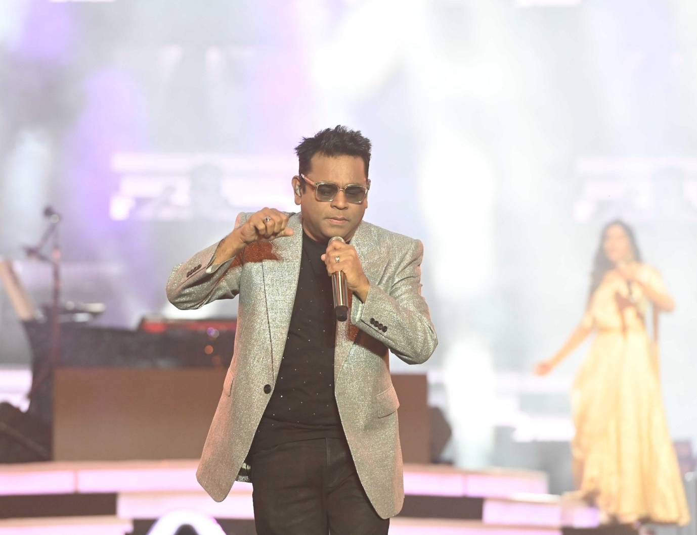 Yuva Dasara 2025: Star Singers Light Up Mysuru Nights