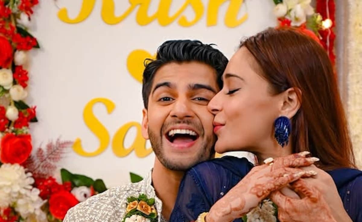Sara KhanMarried to