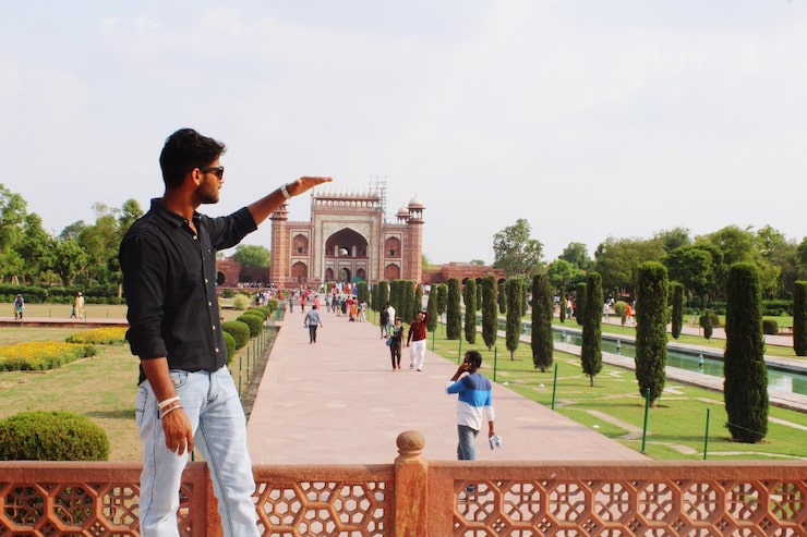 Best Tourist Attractions to Visit in Delhi
