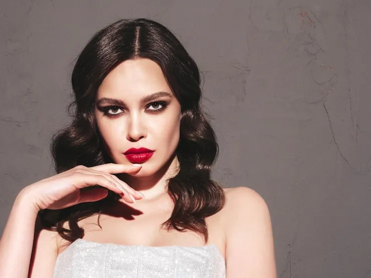 Latina Eye Makeup Tutorial