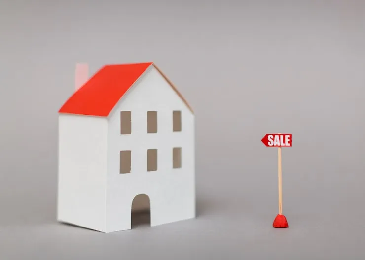 Freedom to Move vs Putting Down Roots