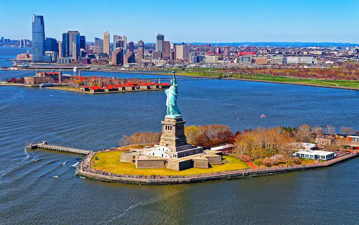 Best Places to Visit in March in the US 2026