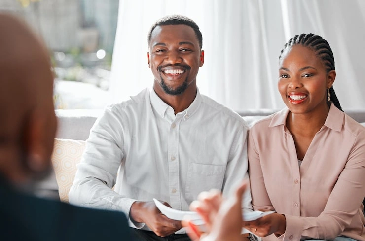 When to Pick a Realtor Over an Agent