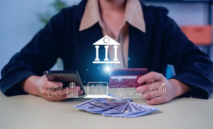 How to Choose Between Online and Traditional Bank