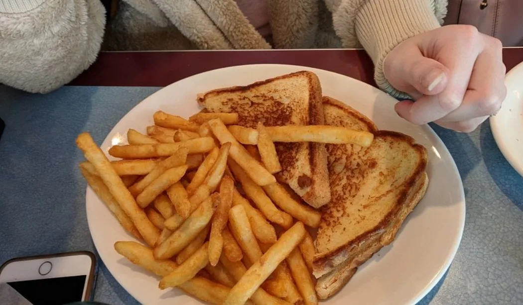 Broadway Diner Broadway Diner