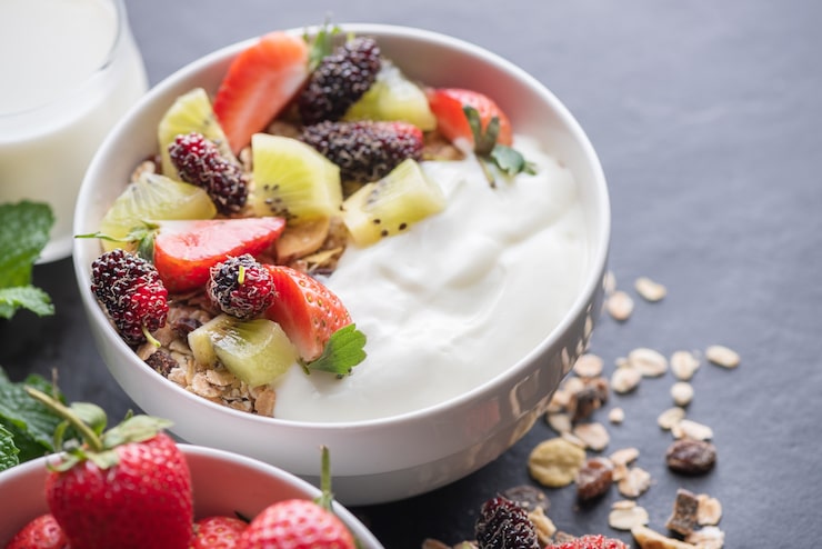 Healthy Yogurt Bowl for Weight Loss Healthy Yogurt Bowl for Weight Loss