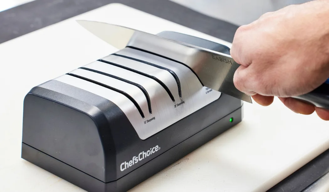 Electric knife sharpener